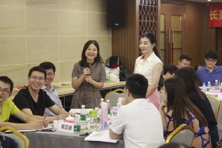  苏进为长亮科技中坚管理者领导力培训圆满结束