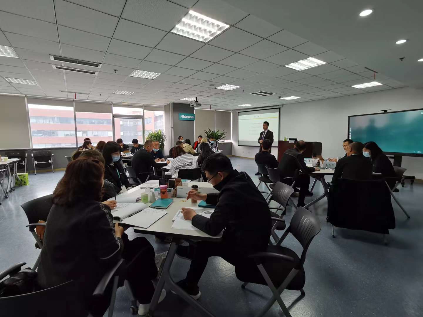 李成林给海信集团讲《门店业绩提升》课程