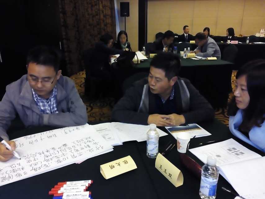 李成林为哈森集团讲《创新营销》课程