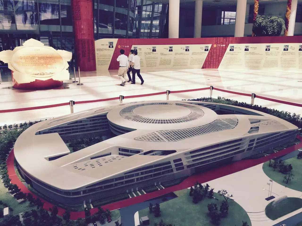 李成林给北汽集团讲《战略市场营销与品牌运作