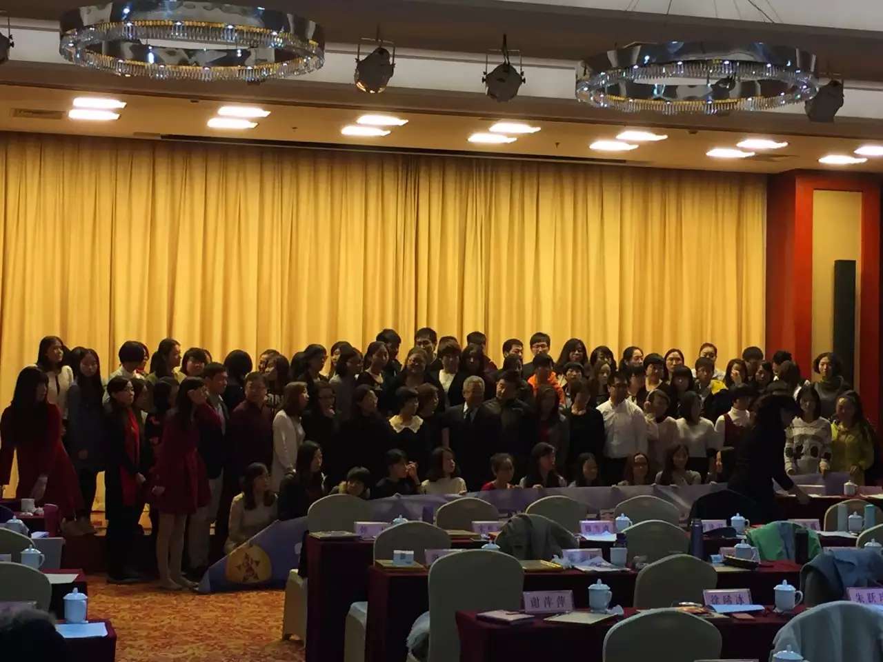 李成林为瑞思英语讲《销售沟通之出口成金》课