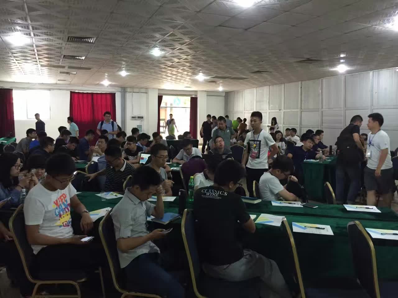 李成林给美的环境事业部讲《创新营销》课程