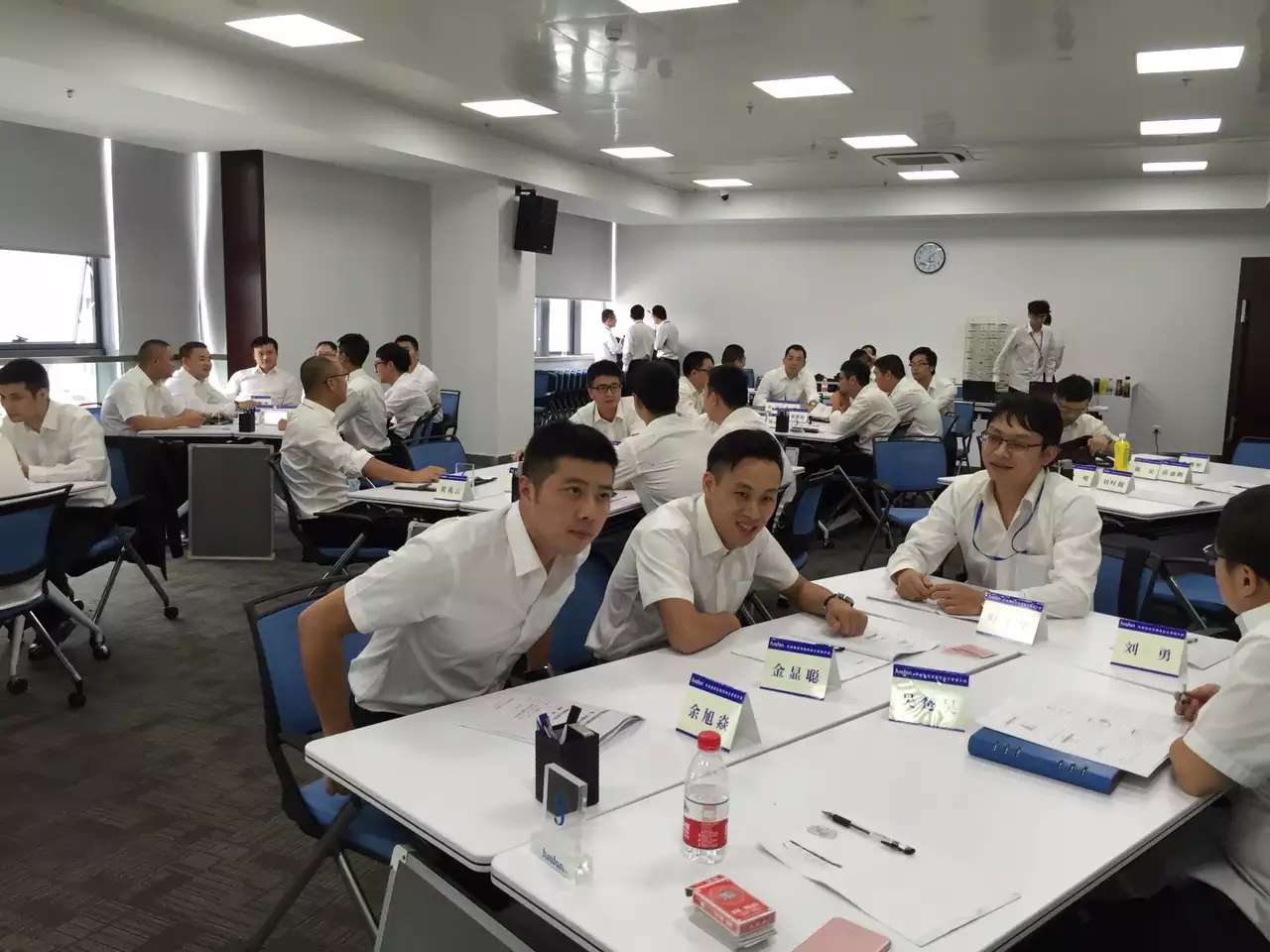 李成林给民营百强企业华峰集团讲销售心理学