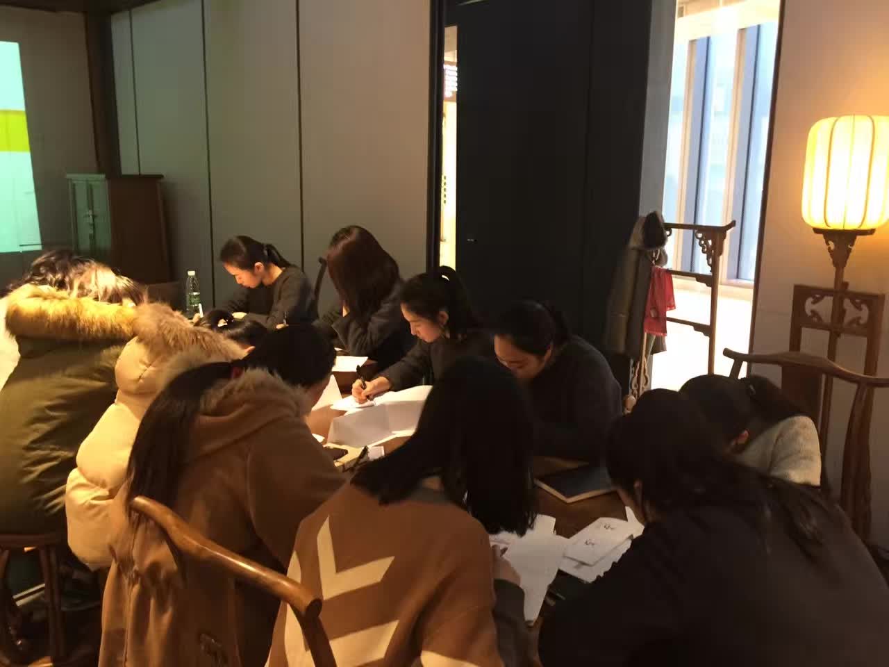 李成林给楠书房讲《销售心理学》课程