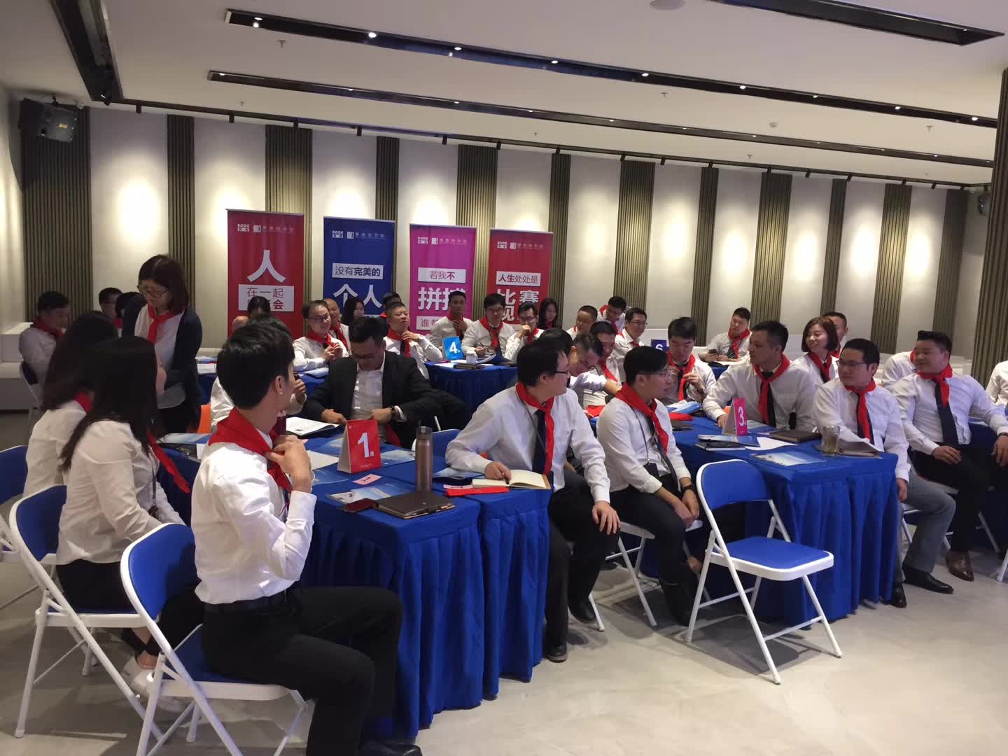 李成林给微晶石品类龙头-博德精工讲破局营销