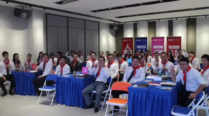 李成林给微晶石品类龙头-博德精工讲破局营销