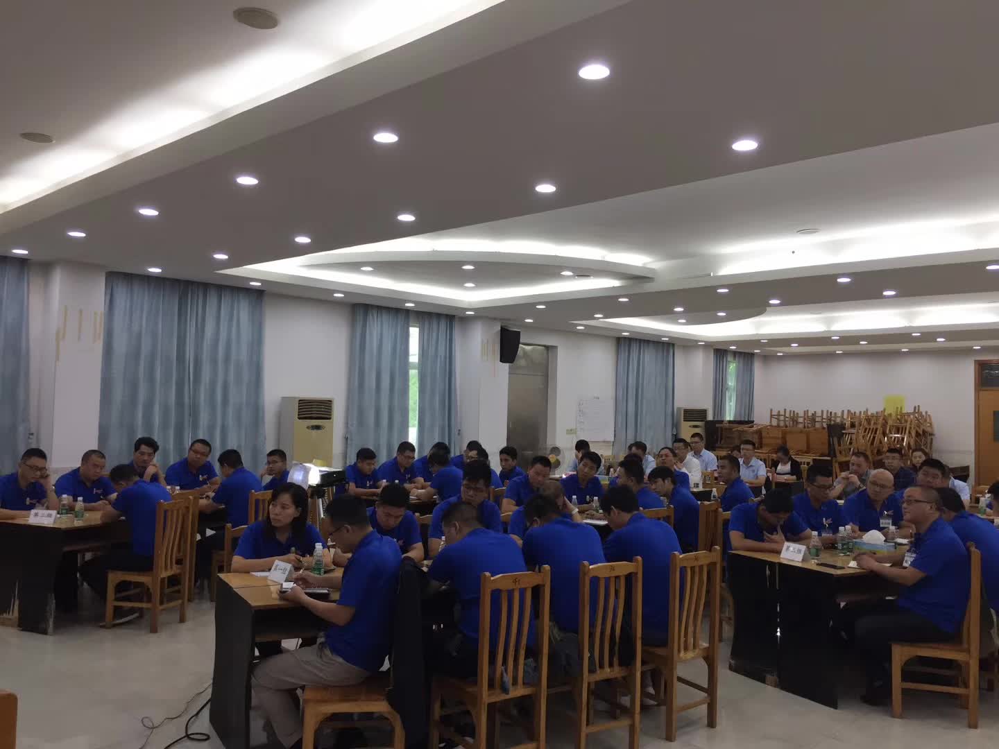 李成林给屏荣食品讲《业绩突破营销创新》课程