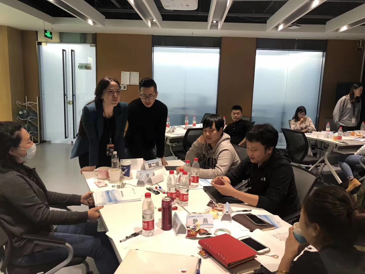 李成林给汽车之家讲第三期《商务谈判》课程