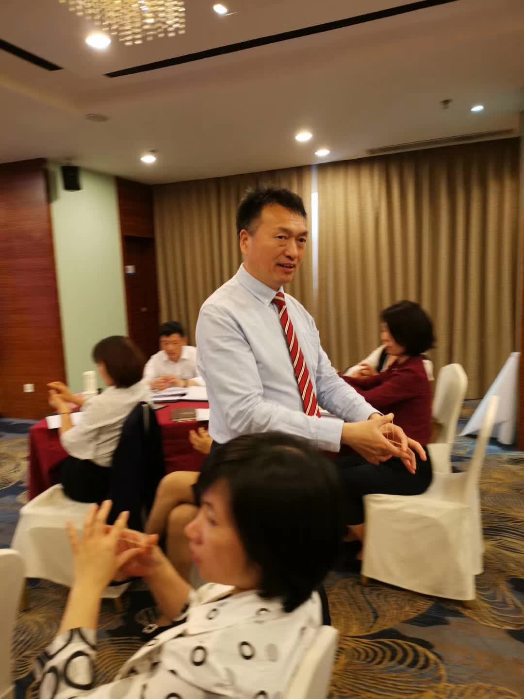 李成林给葆婴公司讲新技术下的客服创新思维