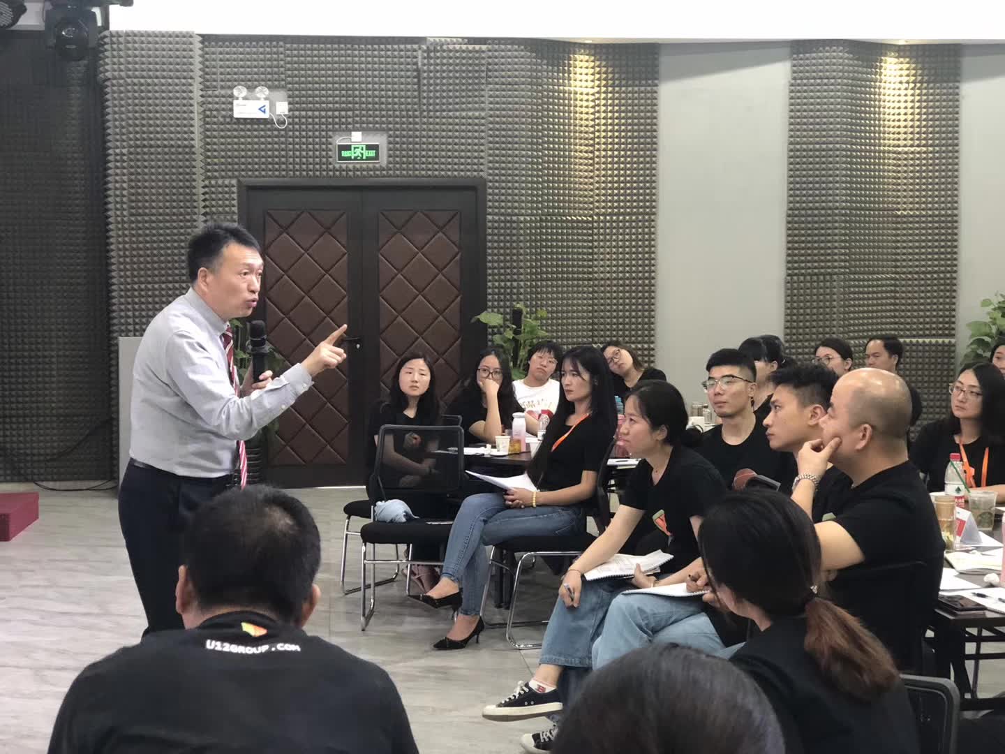 李成林给U12文化产业集团讲《渠道管理》课程