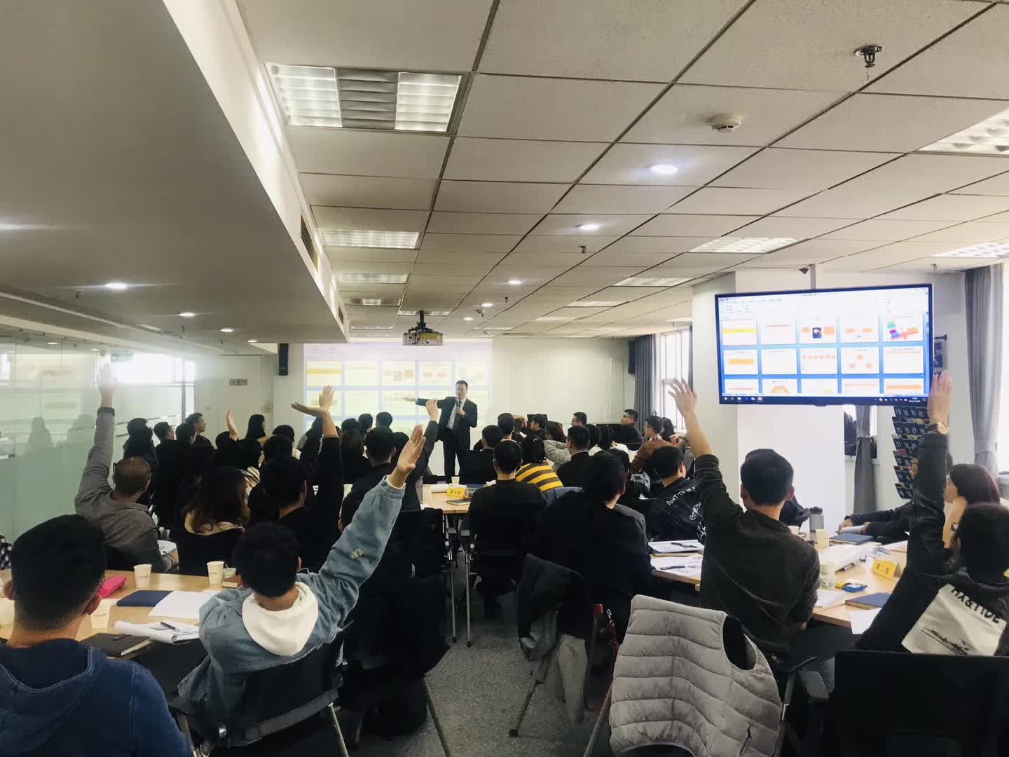 李成林给飞鹤讲第二期终端销售与渠道管理