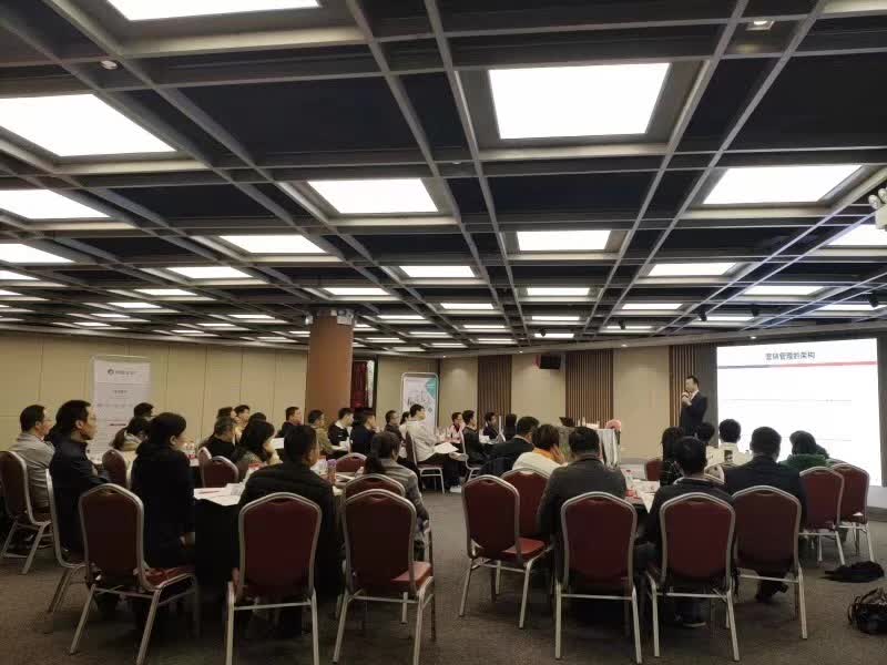 李成林为广州总裁班讲《创新营销》课程