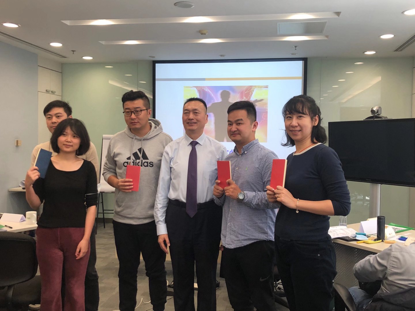 李成林给施耐德讲《定价策略》课程