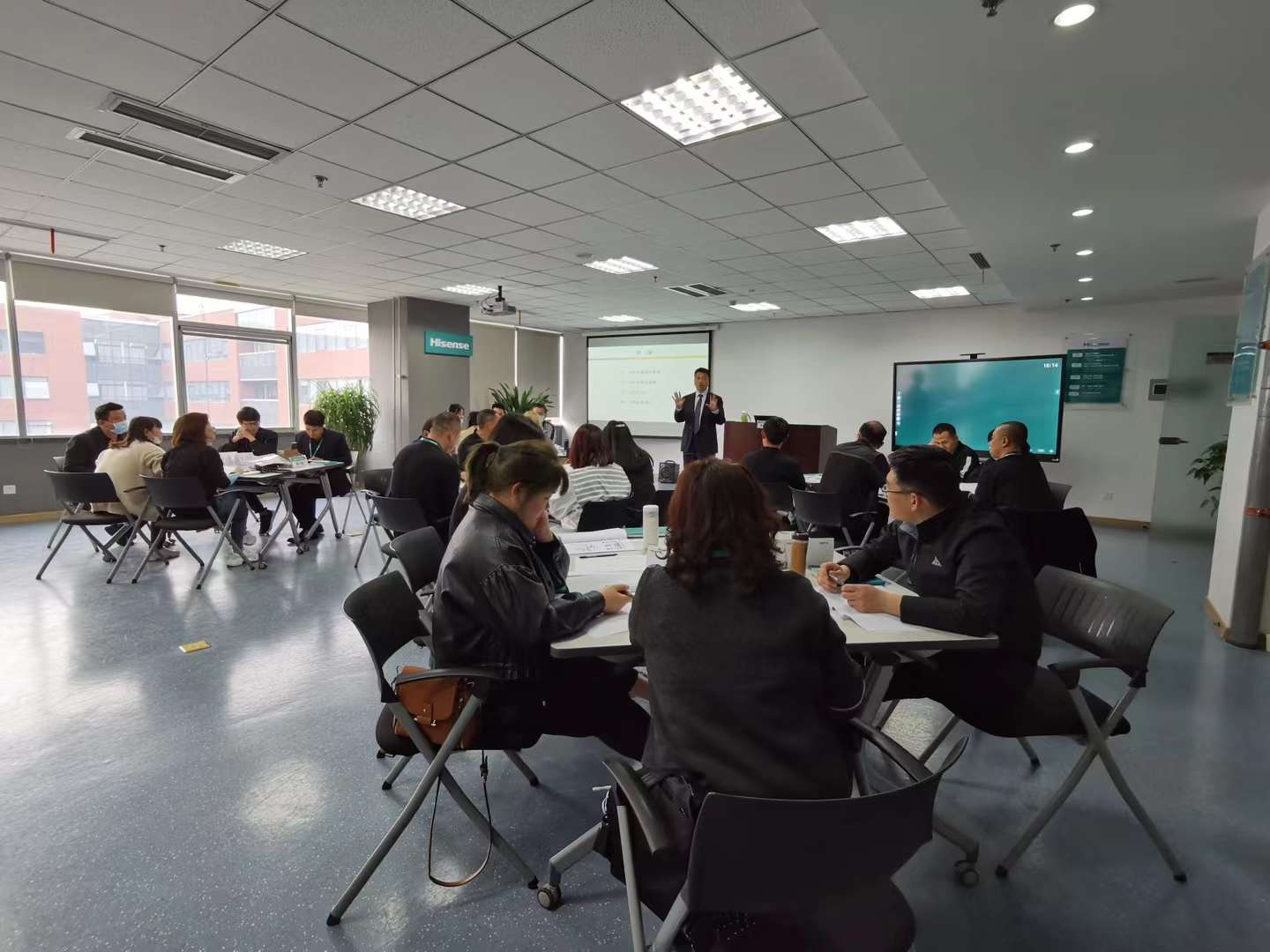 李成林给海信集团讲第三期《门店业绩提升》