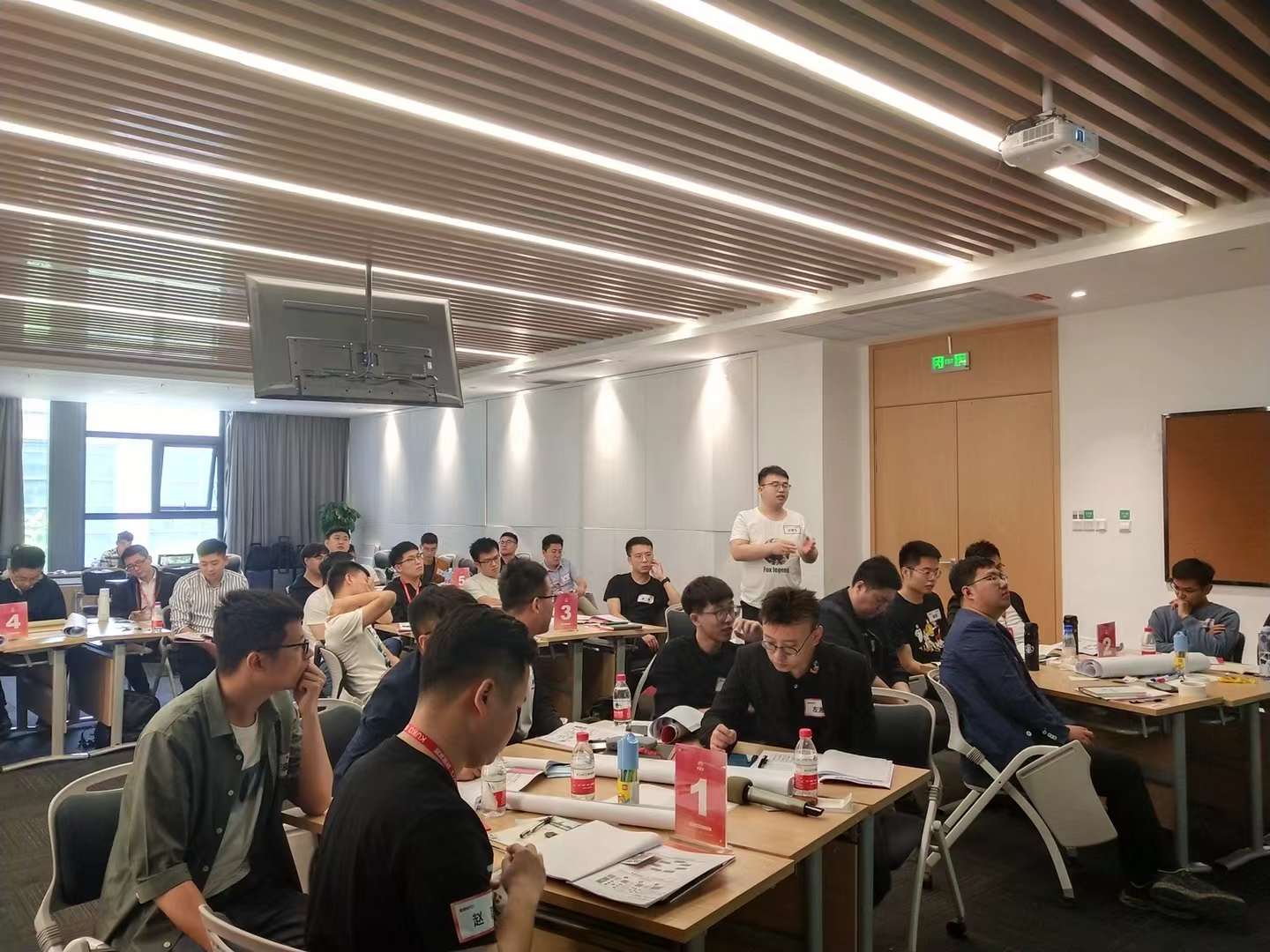 李成林给顾家家居讲《零售经营管理》课程