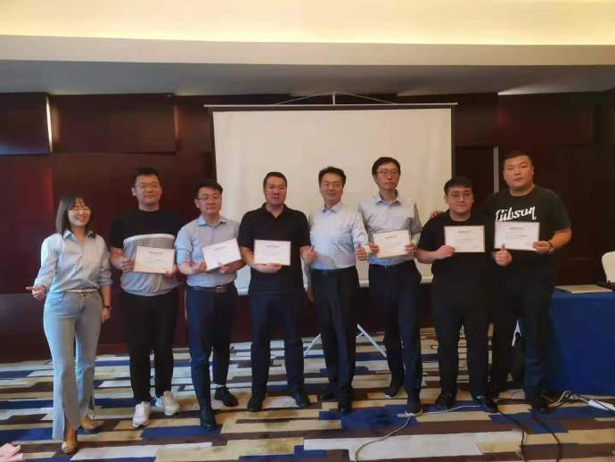 李成林给京东、新华三的朋友做B2B客户销售流程