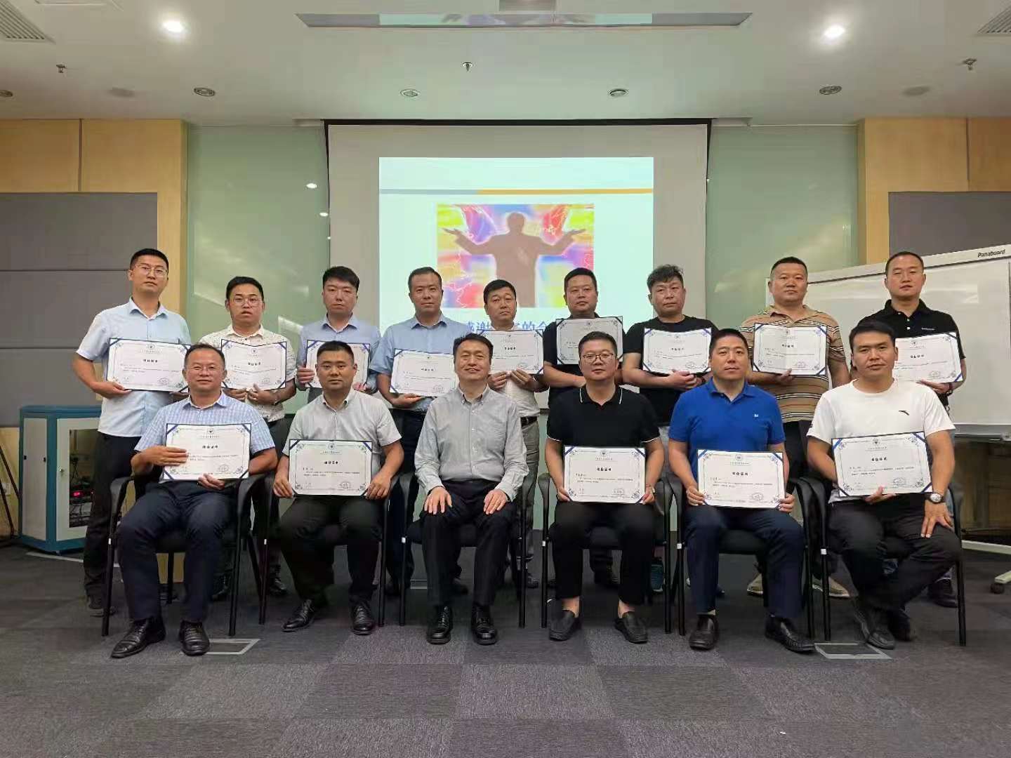 李成林给上海沃尔沃工程机械讲销售技巧的课程