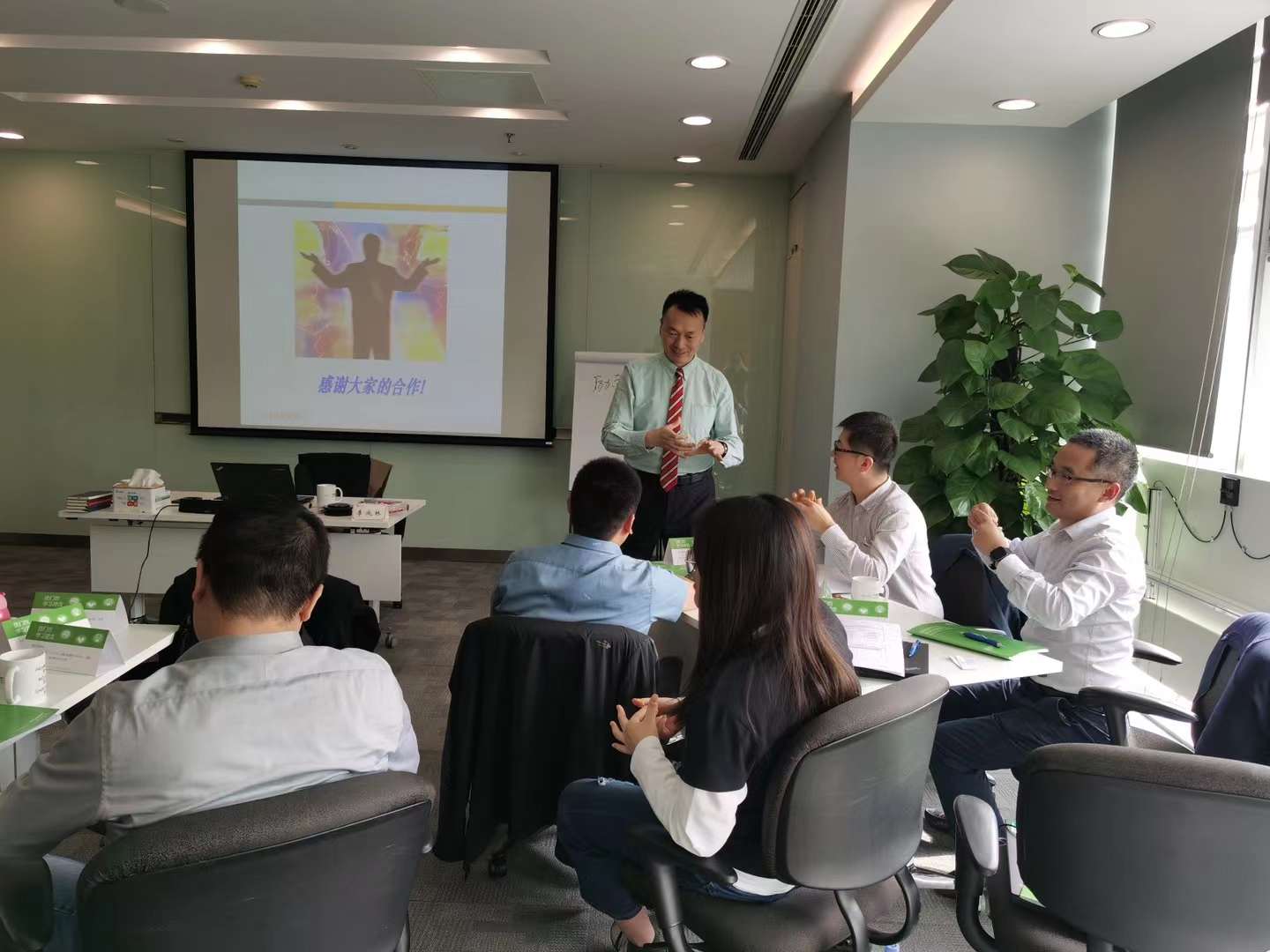 李成林给施耐德讲《定价策略》课程