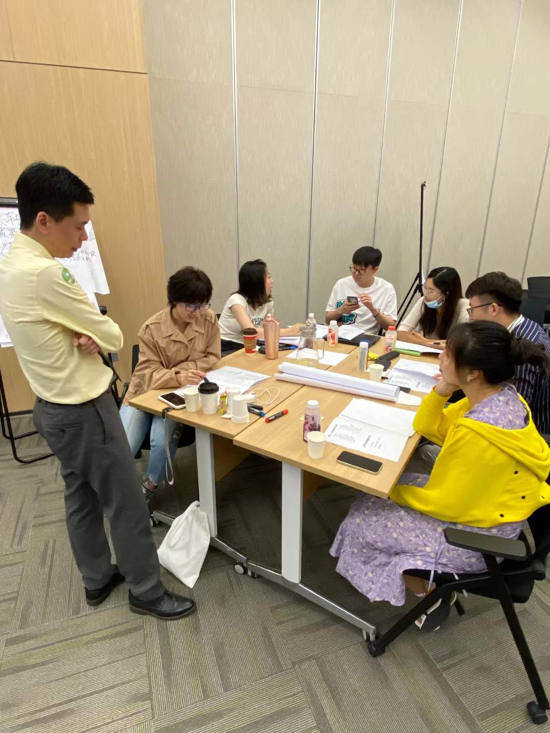 周刚为【龙湖地产】培训高级汇报技巧课程