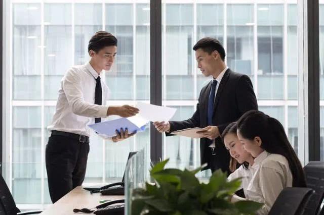 这或许是你看过的最实用的万能工作汇报技巧，