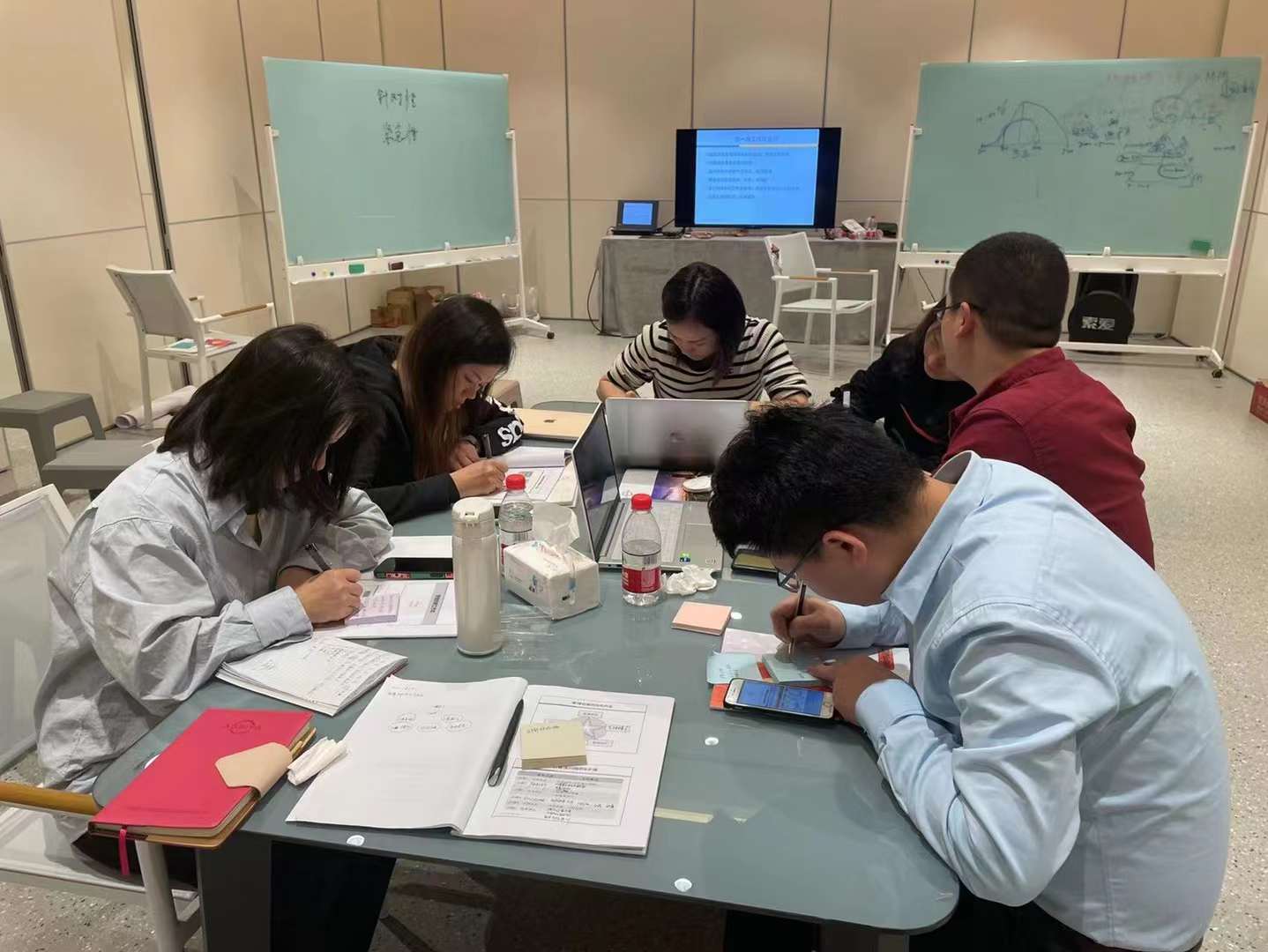 李成林给浙江奥比亚做《营销创新工作坊》