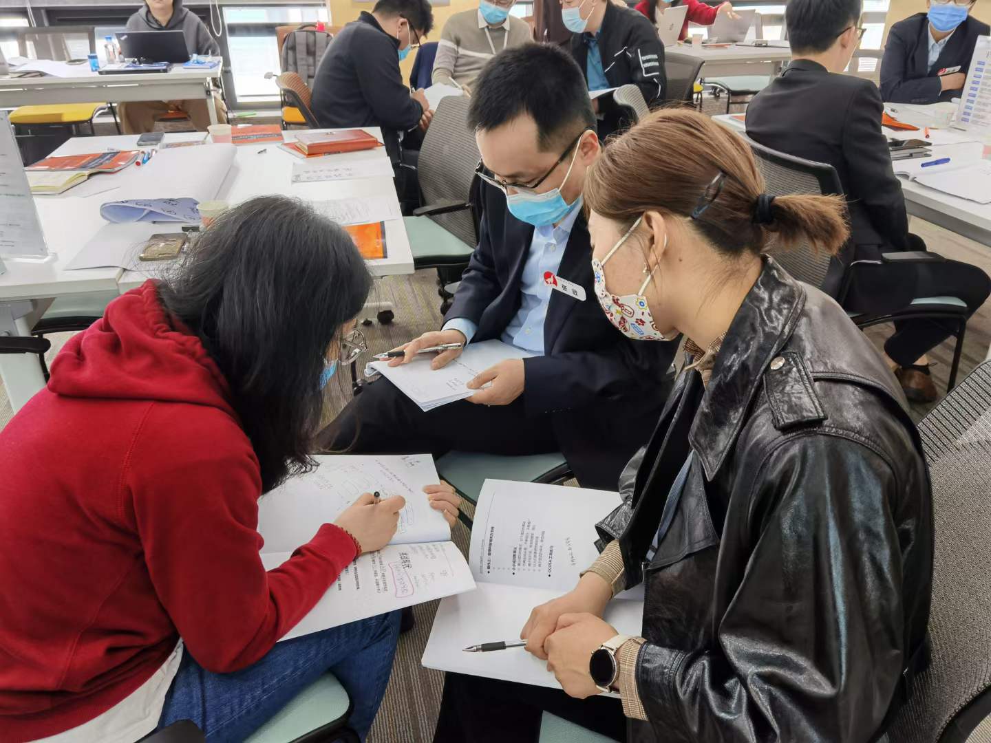 苏进为吉利汽车提供《领越领导力研修》