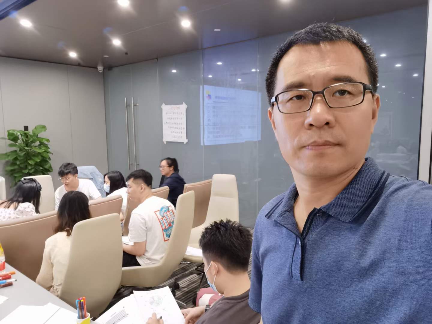 苏进为贪玩游戏开展《高效管理者核心五任务》