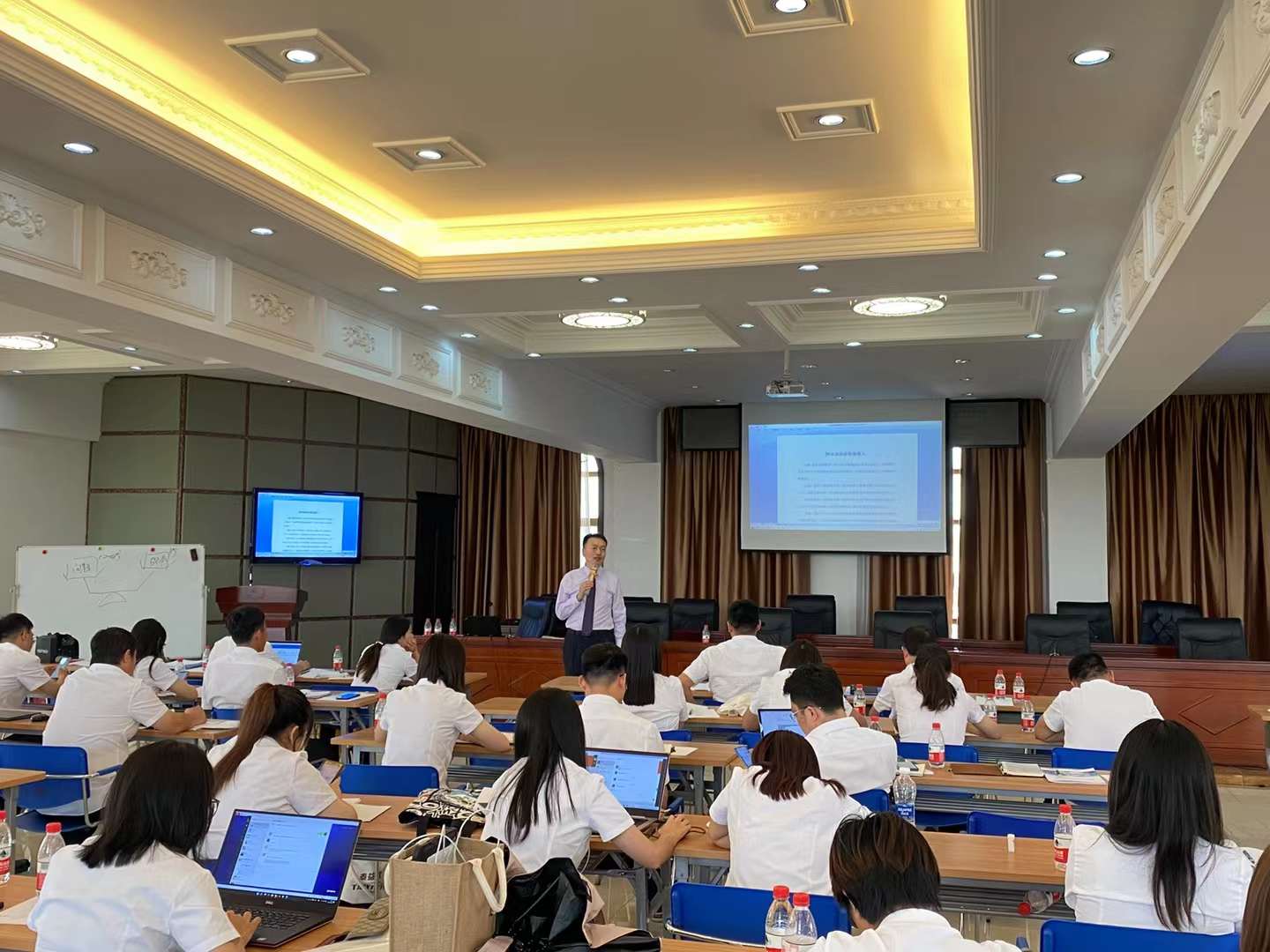 李成林给农药巨头泰益欣讲《大客户销售》