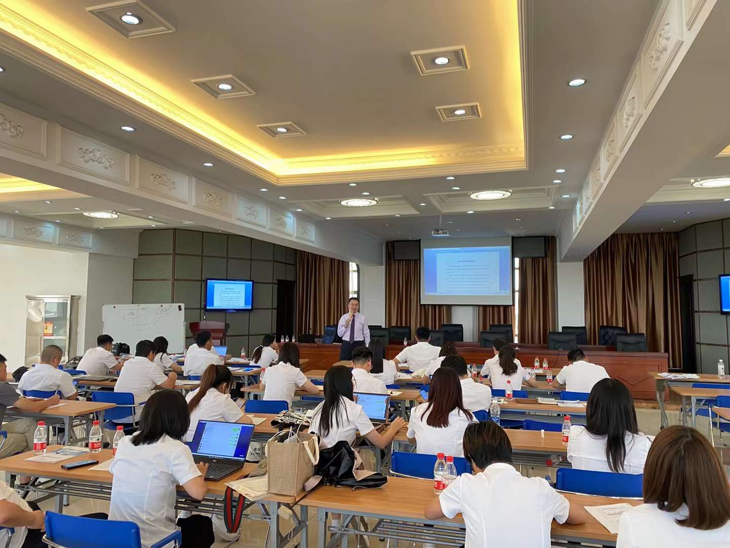 李成林给农药巨头泰益欣讲《大客户销售》