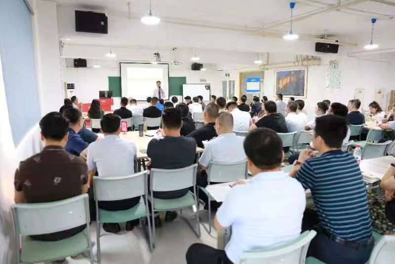 李成林亿童教育讲《渠道管理》课程