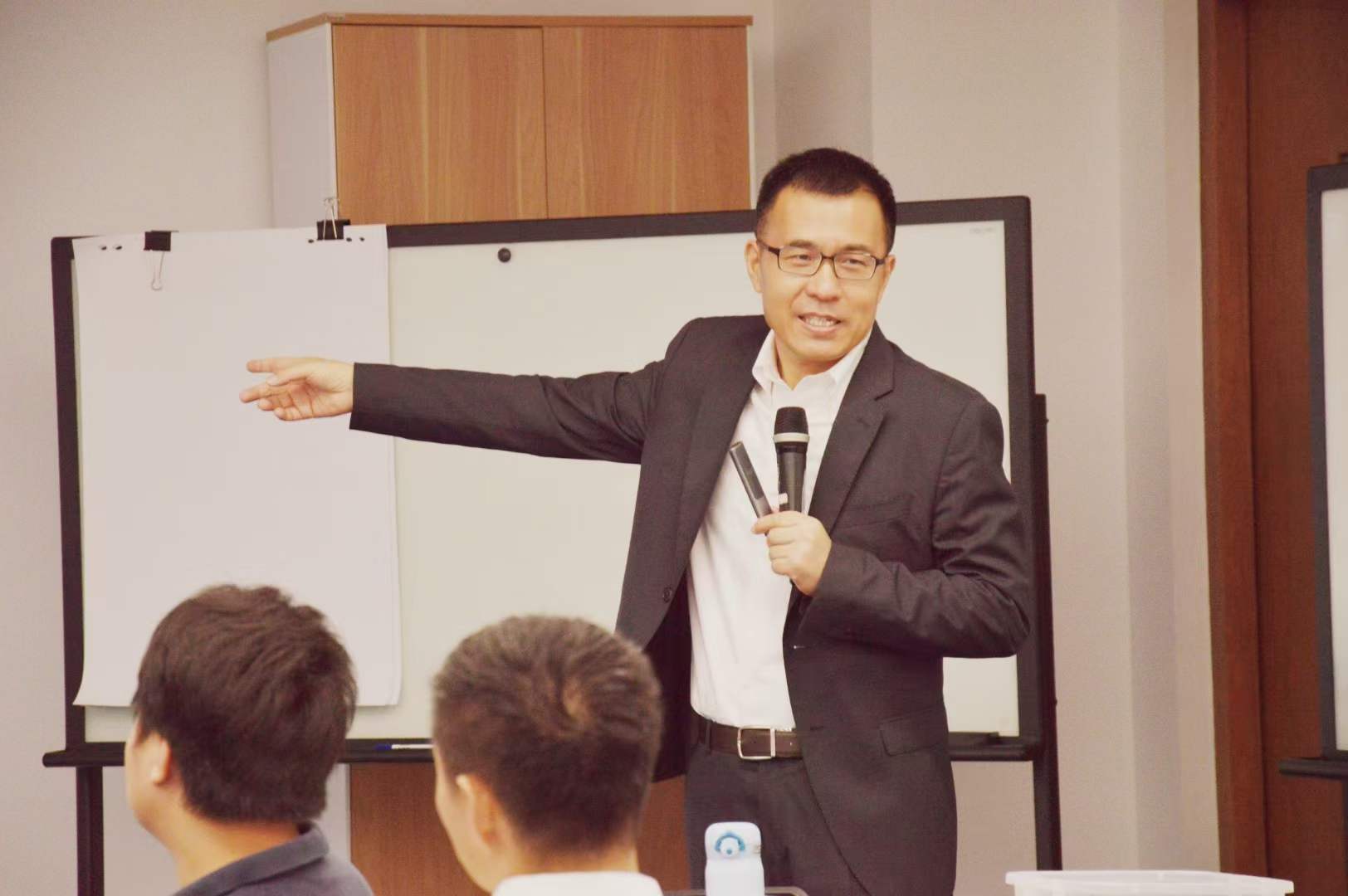 苏进为金风科技提供《管理者的核心五任务》