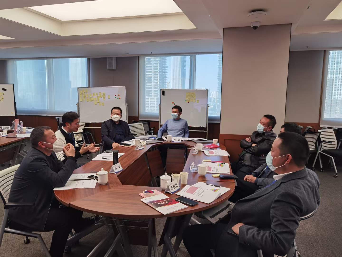 苏进在深圳改革开放干部学院开展领导力研修学