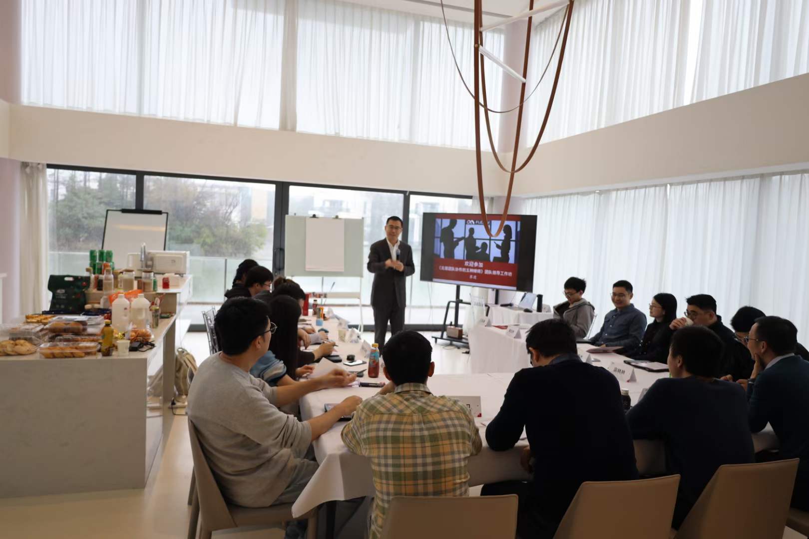 苏进为非夕科技开展克服团队协作五障碍工作坊