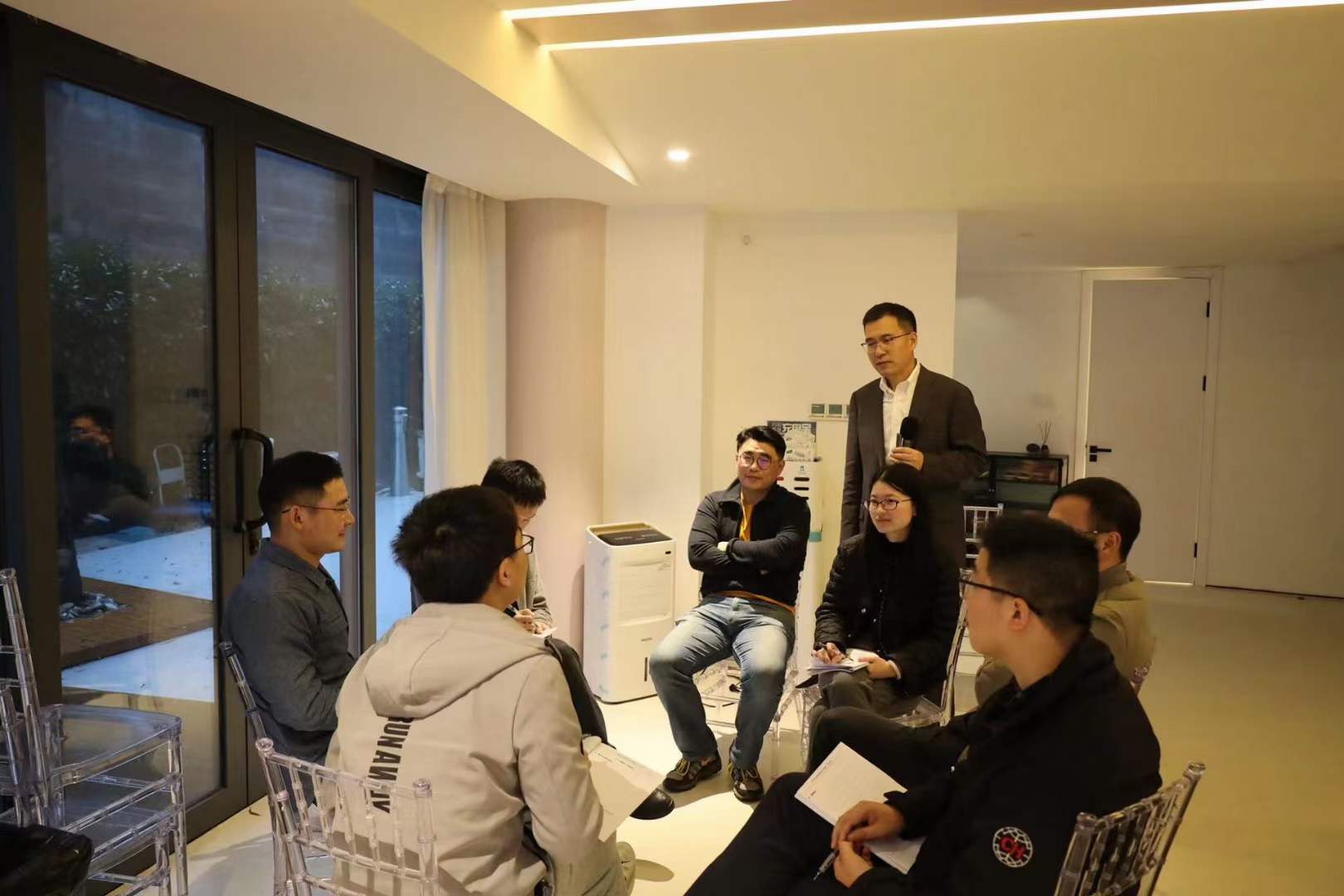 苏进为非夕科技开展克服团队协作五障碍工作坊