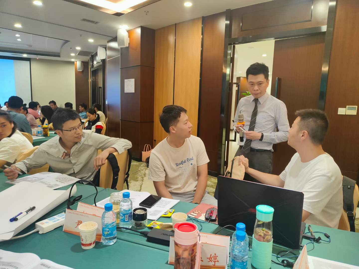 周刚为锡业集团讲授《高品质PPT汇报四把秘钥》