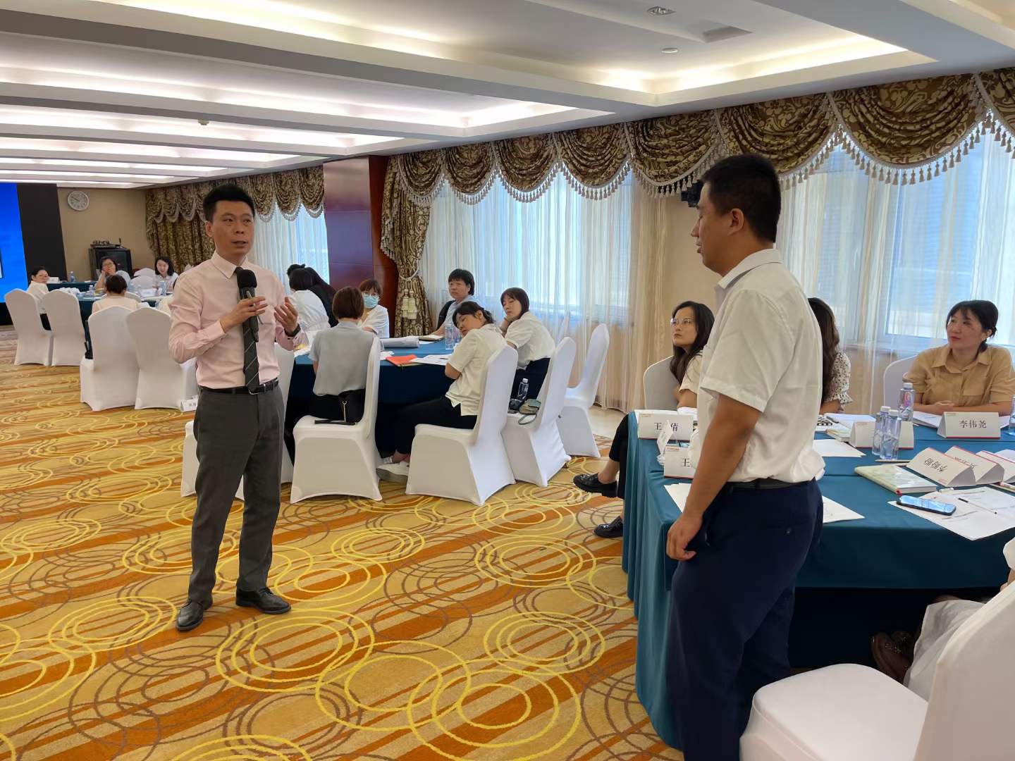 周刚为平安普惠讲授《高品质PPT汇报》课程