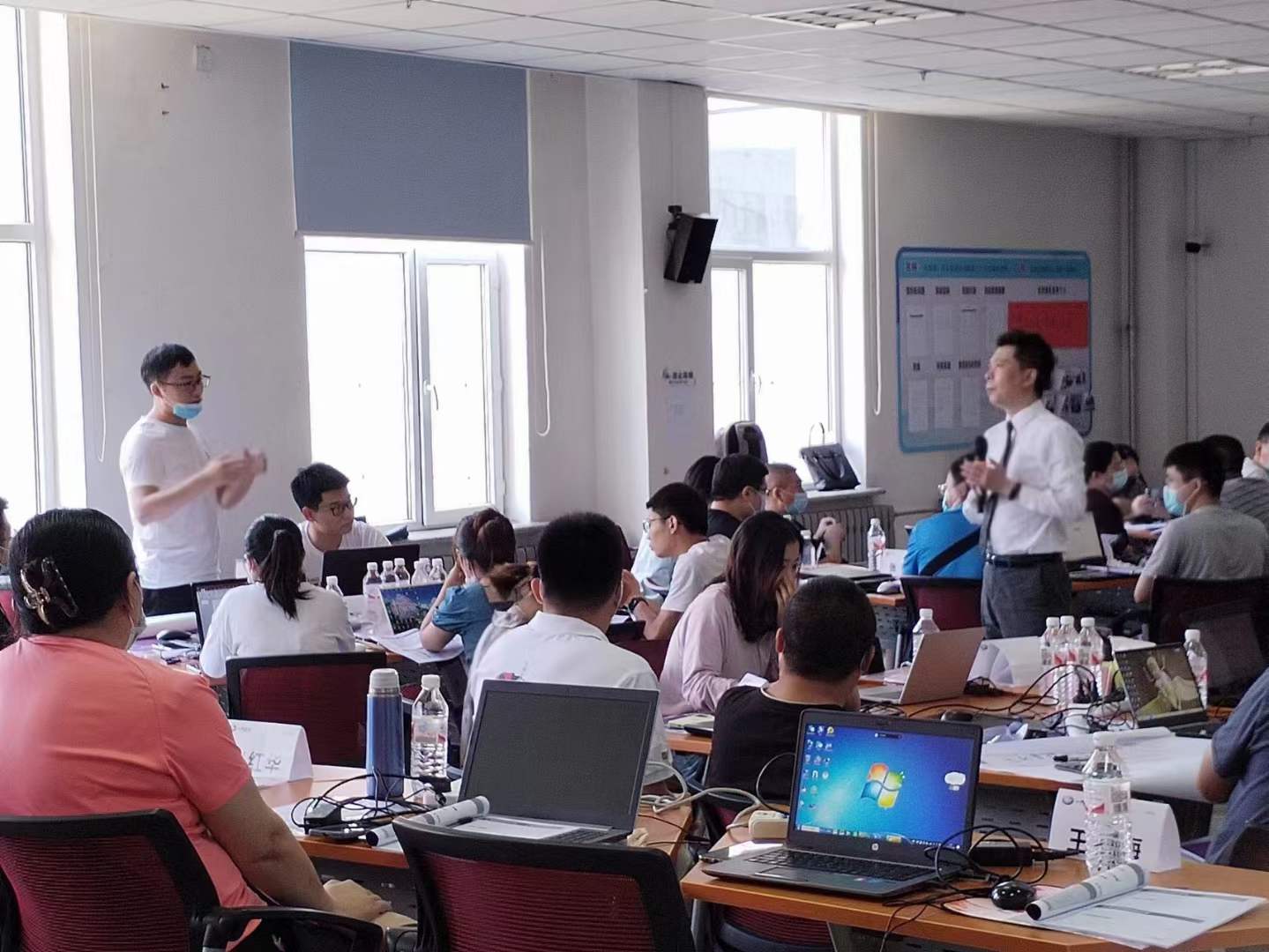 周刚为中国一汽讲授《PPT汇报与呈现》课程