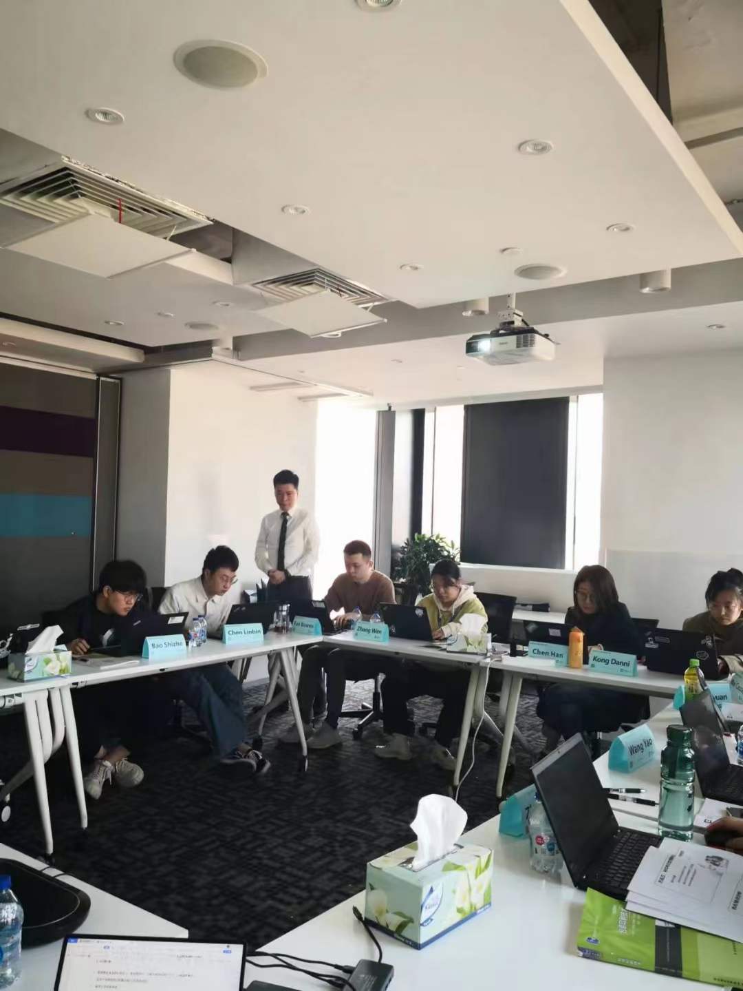 周刚为金佰利公司讲授《高效汇报与PPT设计》