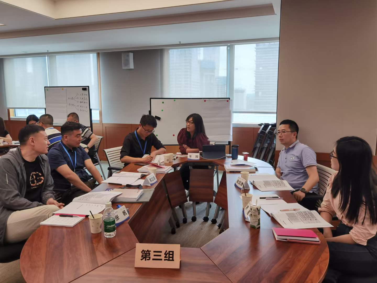 苏进为深圳改革开放学院开展第三期领导力培训