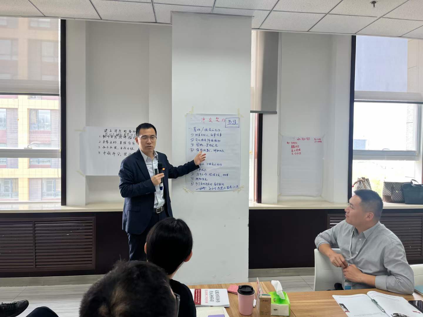 苏进为齐鲁制药开展《团队协作》工作坊